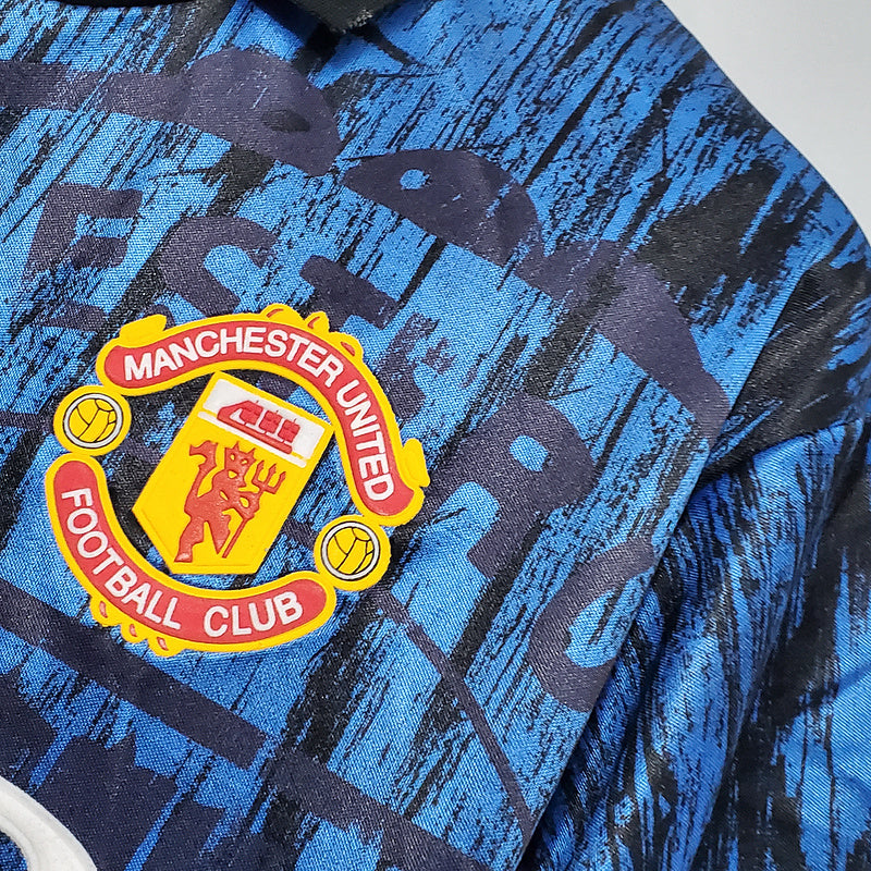 Manchester United 1992/93 Away Shirt