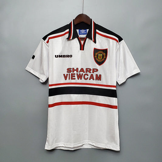 Manchester United 1997/98 Away Shirt