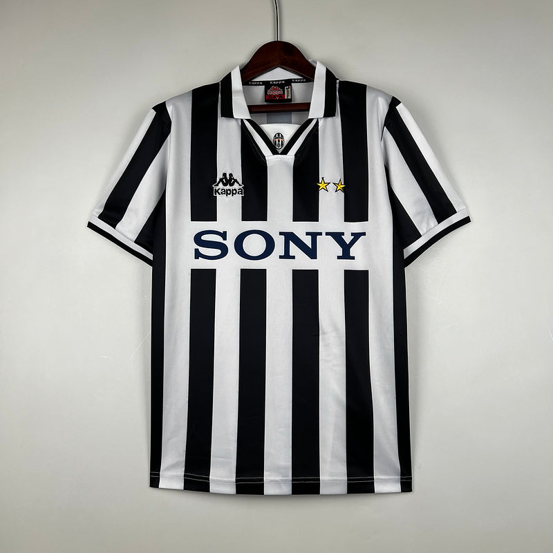 Juventus 1996/97 Home Shirt