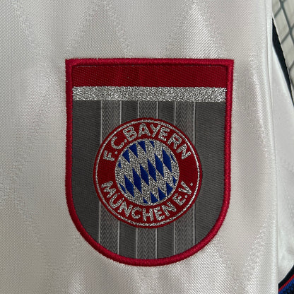 Bayern Munich 1996/98 Away Shirt