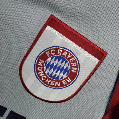 Bayern Munich 1998/99 Away Shirt